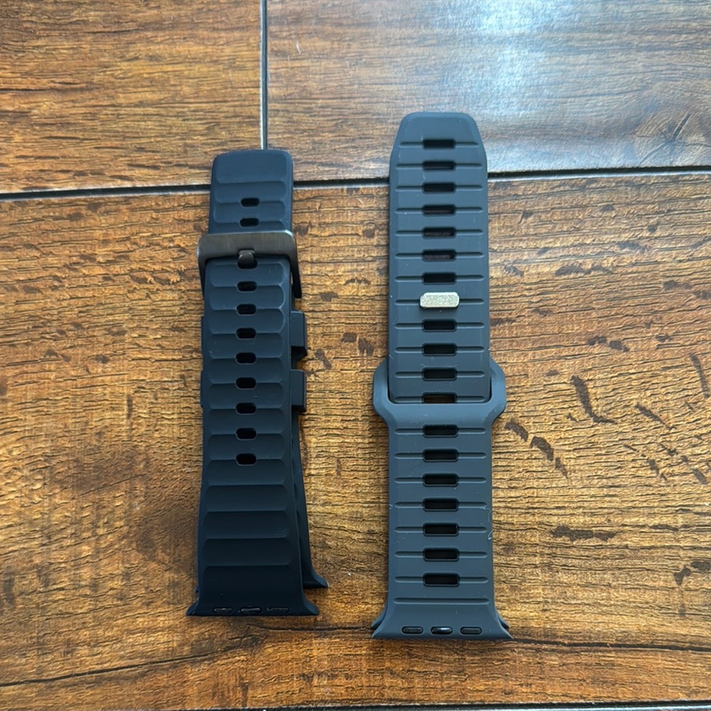 2 Apple Watch Bands 44mm